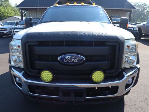 Used 2015 Ford F450 XL w/ Power Equipment Group image 2