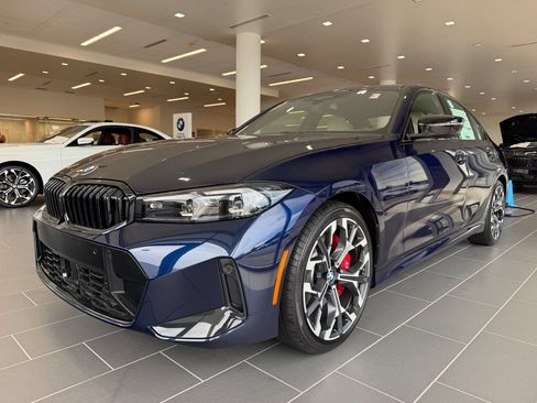 New 2026 BMW 330i xDrive Sedan w/ M Sport Package AWD/4WD image 3