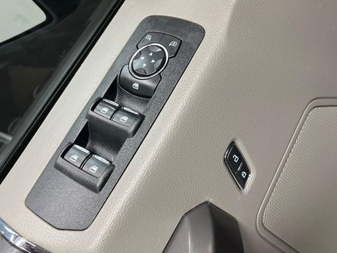 Used 2020 Ford F150 XLT image 21