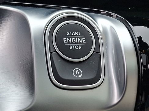 Certified 2023 Mercedes-Benz GLB 250 4MATIC image 23