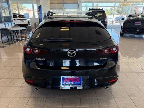 Used 2023 MAZDA MAZDA3 s FWD image 4