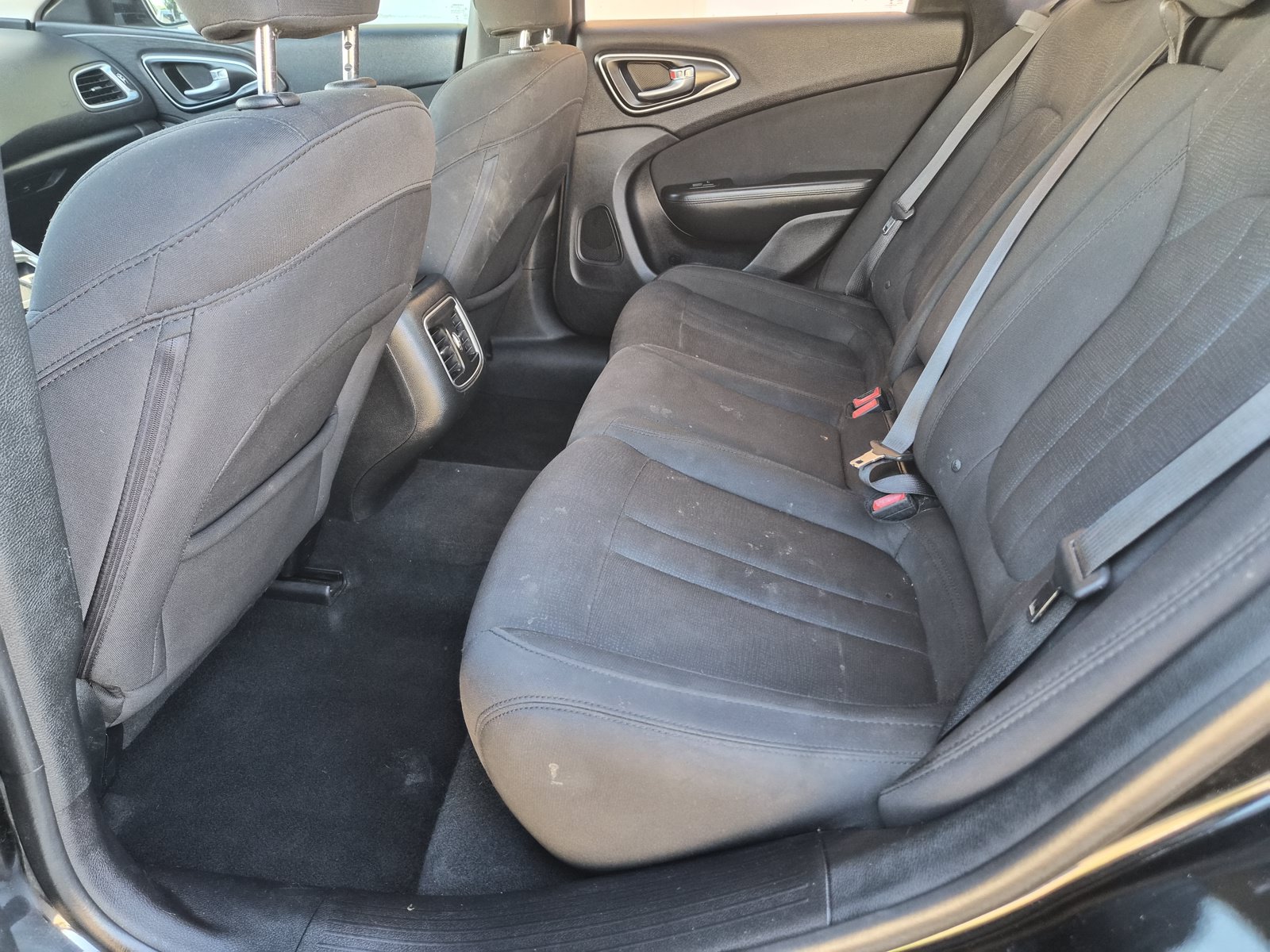 Used 2016 Chrysler 200 Limited w/ Convenience Group FWD image 14