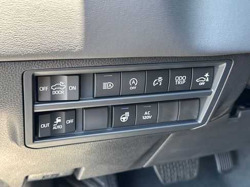 New 2026 Toyota Tundra Platinum AWD/4WD image 29