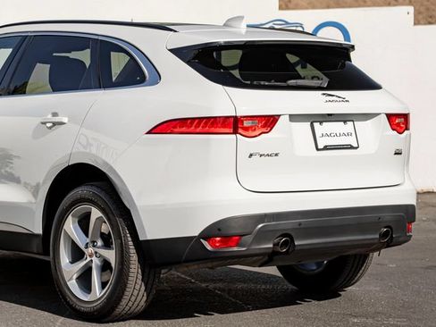 Used 2019 Jaguar F-PACE Premium AWD/4WD image 10