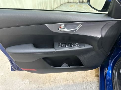 Used 2023 Kia Forte LXS image 26