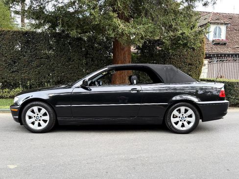 Used 2005 BMW 325Ci Convertible image 6