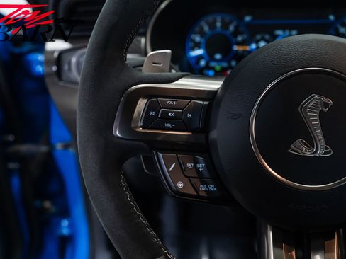 Used 2020 Ford Mustang Shelby GT500 w/ Carbon Fiber Track Pack image 33