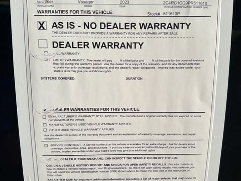 Used 2023 Chrysler Voyager LX FWD image 33