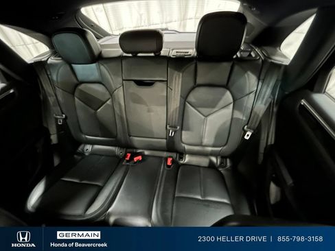 Used 2022 Porsche Macan AWD/4WD image 28