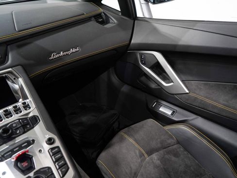 Used 2014 Lamborghini Aventador LP 700-4 image 15