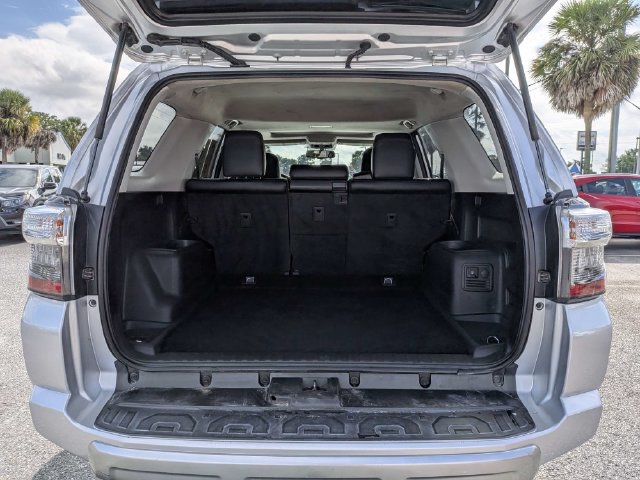 Used 2019 Toyota 4Runner TRD Off-Road Premium AWD/4WD image 12