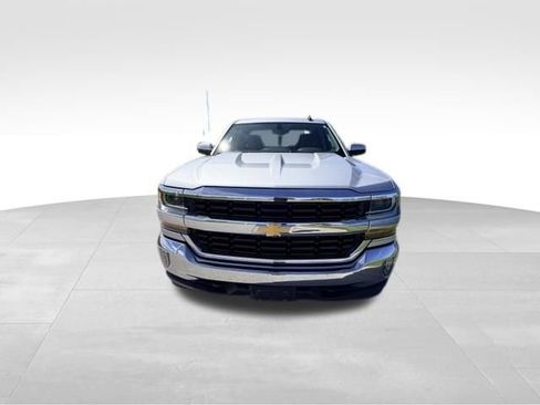 Used 2018 Chevrolet Silverado 1500 LT w/ All Star Edition AWD/4WD image 2
