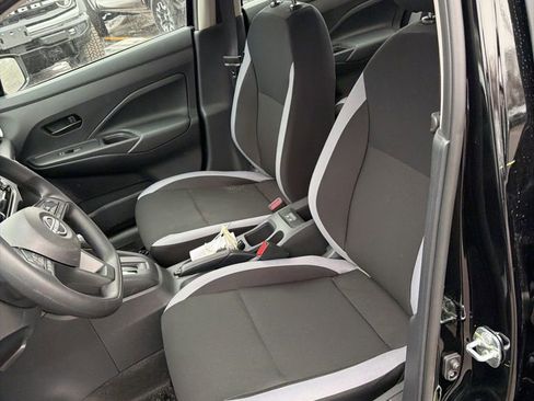 New 2025 Nissan Versa S w/ Trunk Package FWD image 17