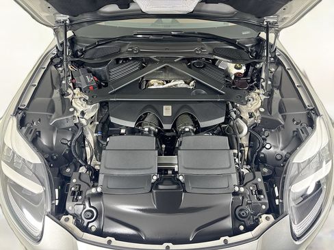 Used 2024 Aston Martin DB12 Coupe RWD image 26