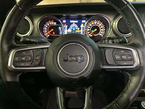 Certified 2022 Jeep Wrangler Unlimited Sahara w/ Cold Weather Group AWD/4WD image 23