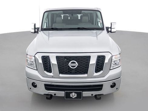 Used 2016 Nissan NV 3500 SL image 2