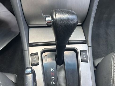 Used 2004 Honda Accord EX image 11