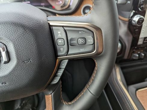 Used 2023 RAM 1500 Limited AWD/4WD image 18
