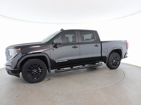 Used 2023 GMC Sierra 1500 Pro w/ Graphite Edition image 4