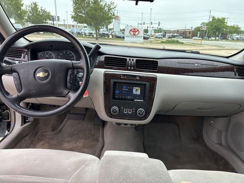 Used 2012 Chevrolet Impala LT FWD image 19