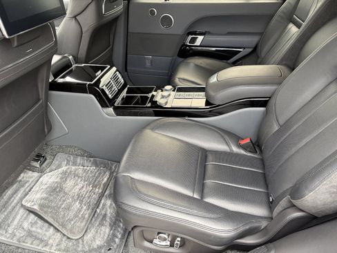 Used 2017 Land Rover Range Rover LWB SV Autobiography AWD/4WD image 18