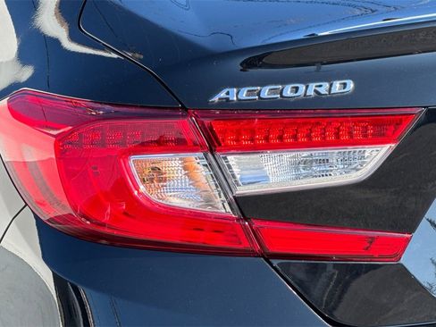 Used 2018 Honda Accord LX image 26
