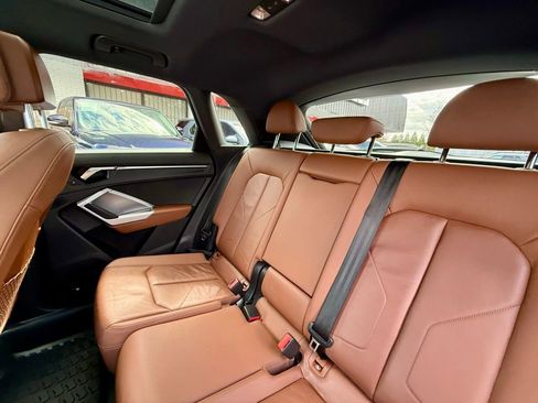 Used 2020 Audi Q3 2.0T Premium image 29