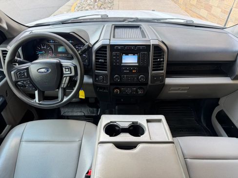 Used 2022 Ford F250 XL w/ Power Equipment Group AWD/4WD image 6