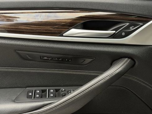 Used 2019 BMW 530i xDrive w/ Convenience Package image 23