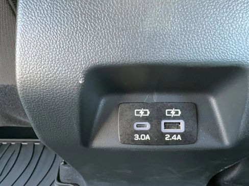 Certified 2025 Subaru Crosstrek 2.0i Premium image 19