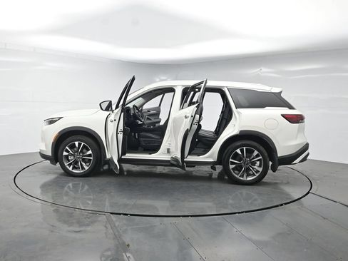 Used 2023 INFINITI QX60 Luxe FWD image 37