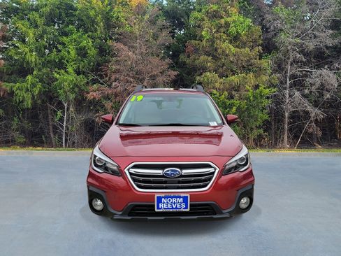 Used 2019 Subaru Outback 2.5i Limited image 2