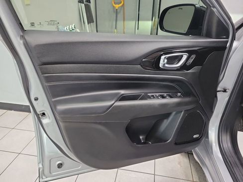 Used 2022 Jeep Compass High Altitude image 42