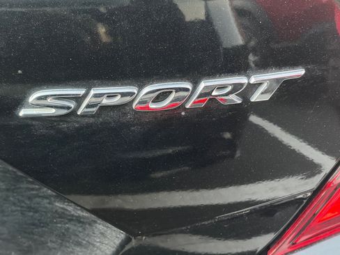 Used 2020 Honda Civic Sport image 9