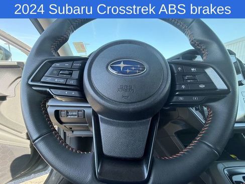 Used 2024 Subaru Crosstrek 2.5i Limited AWD/4WD image 18