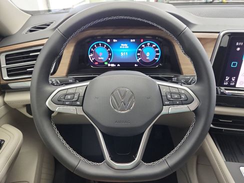 New 2026 Volkswagen Atlas SE image 11
