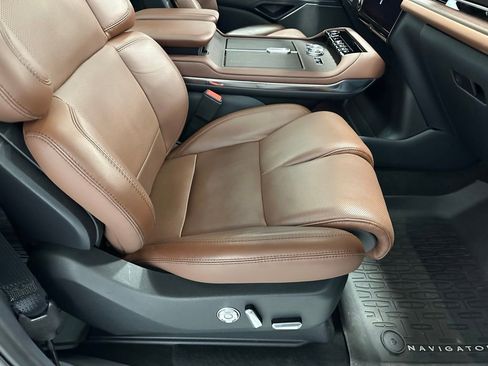 Used 2025 Lincoln Navigator L Reserve image 65