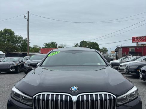 Used 2022 BMW 740i RWD image 2