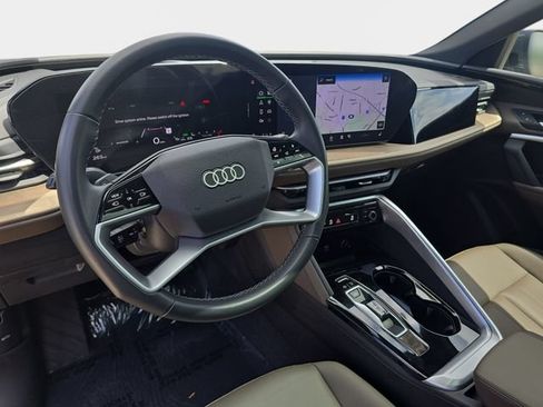 Used 2025 Audi Q5 Premium w/ Convenience Package AWD/4WD image 19