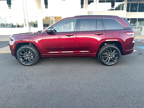 New 2026 Jeep Grand Cherokee Limited image 7