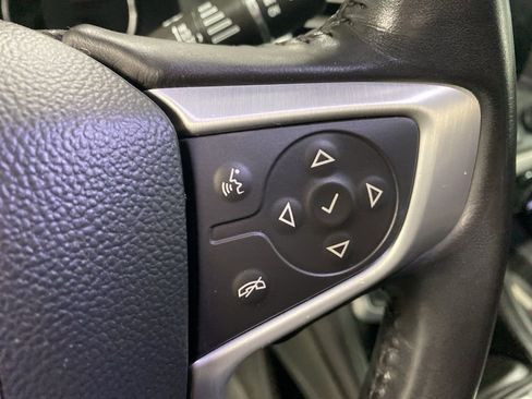 Used 2020 GMC Acadia SLT w/ Driver Alert Package II image 39