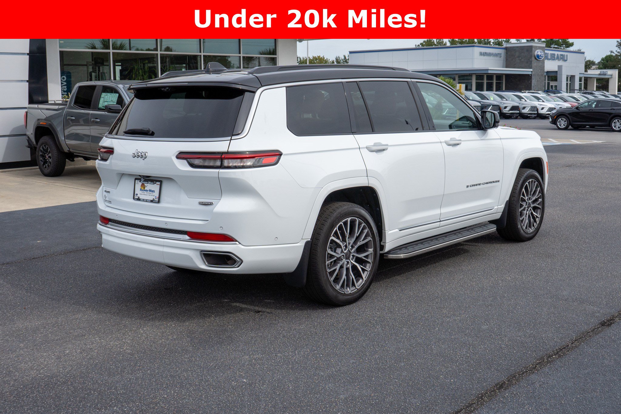 Used 2024 Jeep Grand Cherokee L Summit AWD/4WD image 3