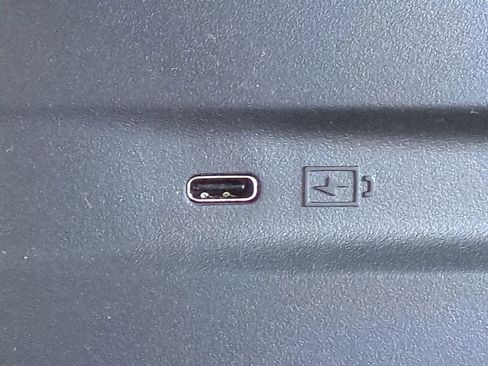 New 2025 Volvo EX90 Ultra image 21