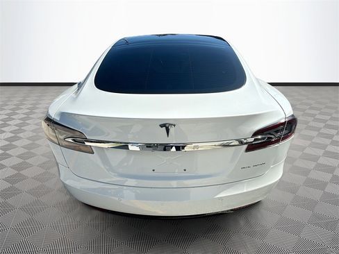 Used 2021 Tesla Model S Long Range Plus image 7
