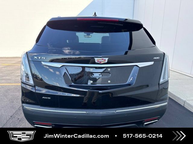 Certified 2025 Cadillac XT5 Sportv w/ Technology Package AWD/4WD image 6