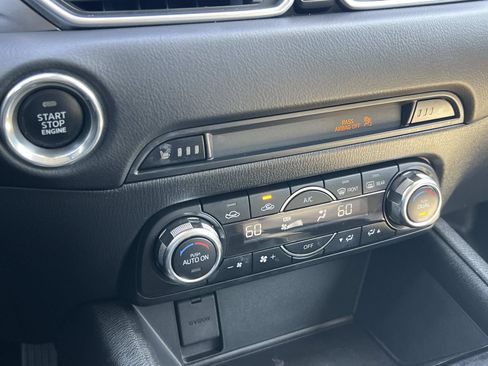 Used 2017 MAZDA CX-5 Touring w/ Preferred Equipment Package FWD image 16