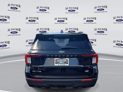 New 2026 Ford Explorer Active image 5