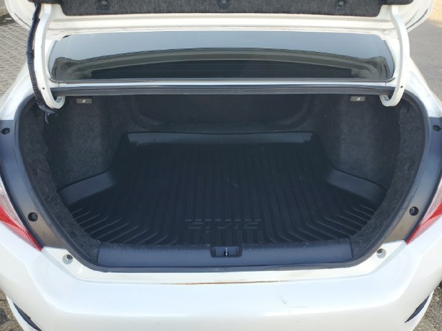 Used 2018 Honda Civic EX image 8