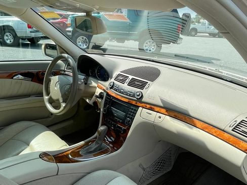 Used 2003 Mercedes-Benz E 320 Sedan image 15