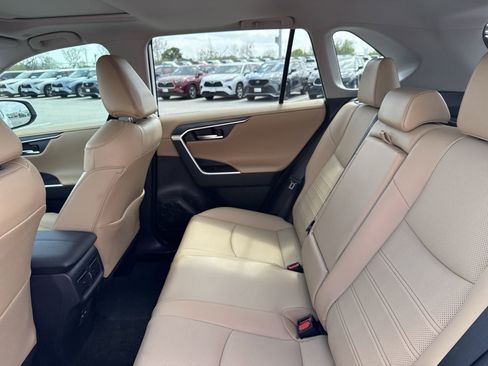 Used 2024 Toyota RAV4 Limited image 25